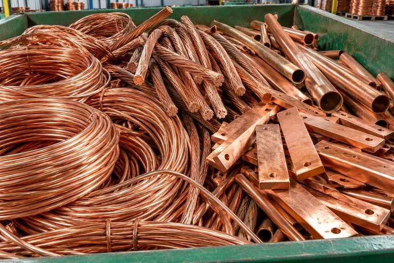 Dây điện, thanh đồng và ống đồng phế liệu đã phân loại